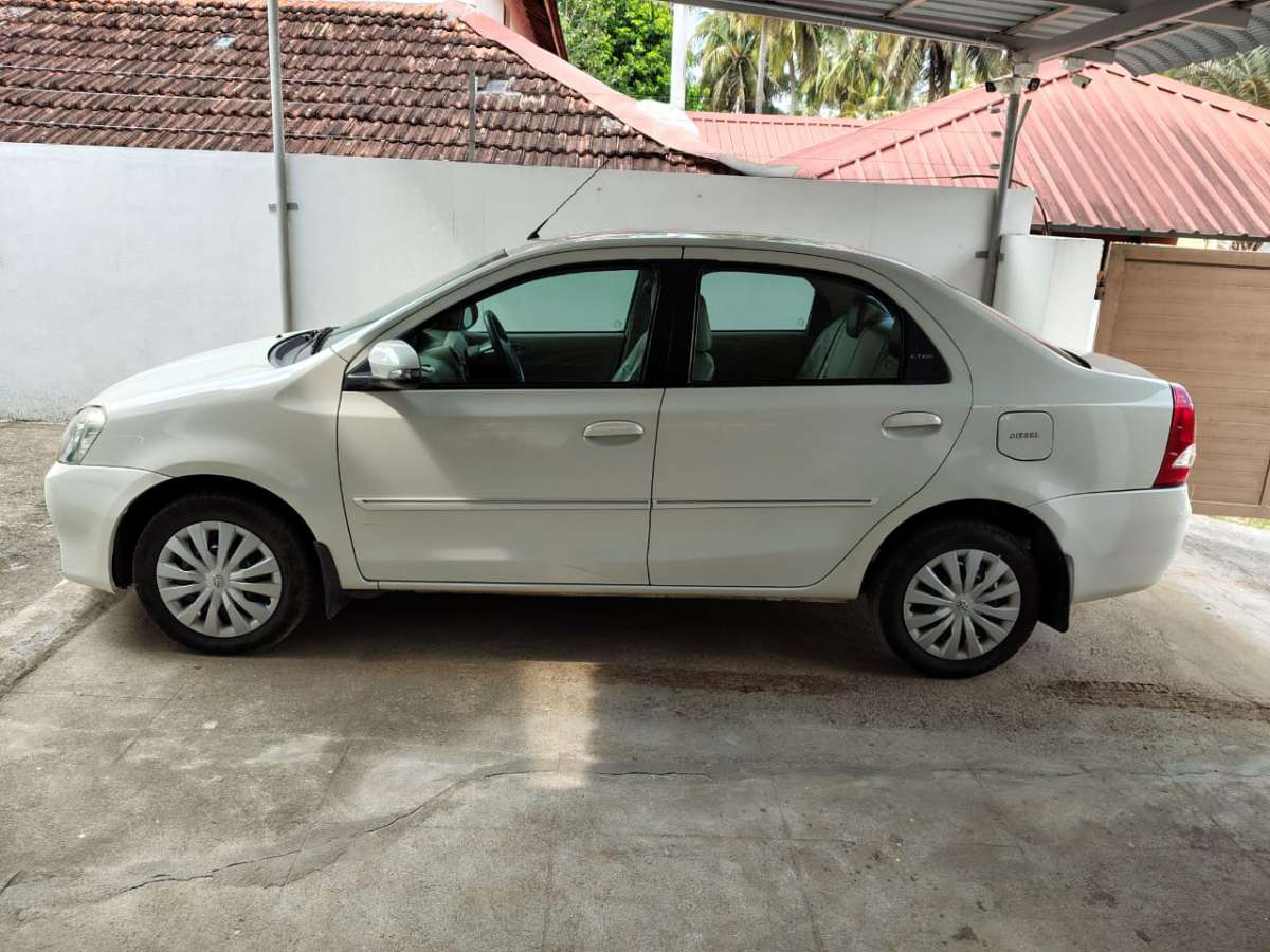 Toyota Etios - Image 2