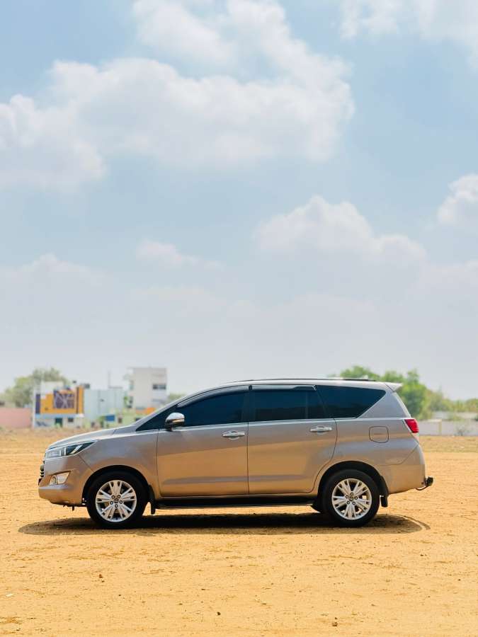 Toyota Innova Crysta - Image 4