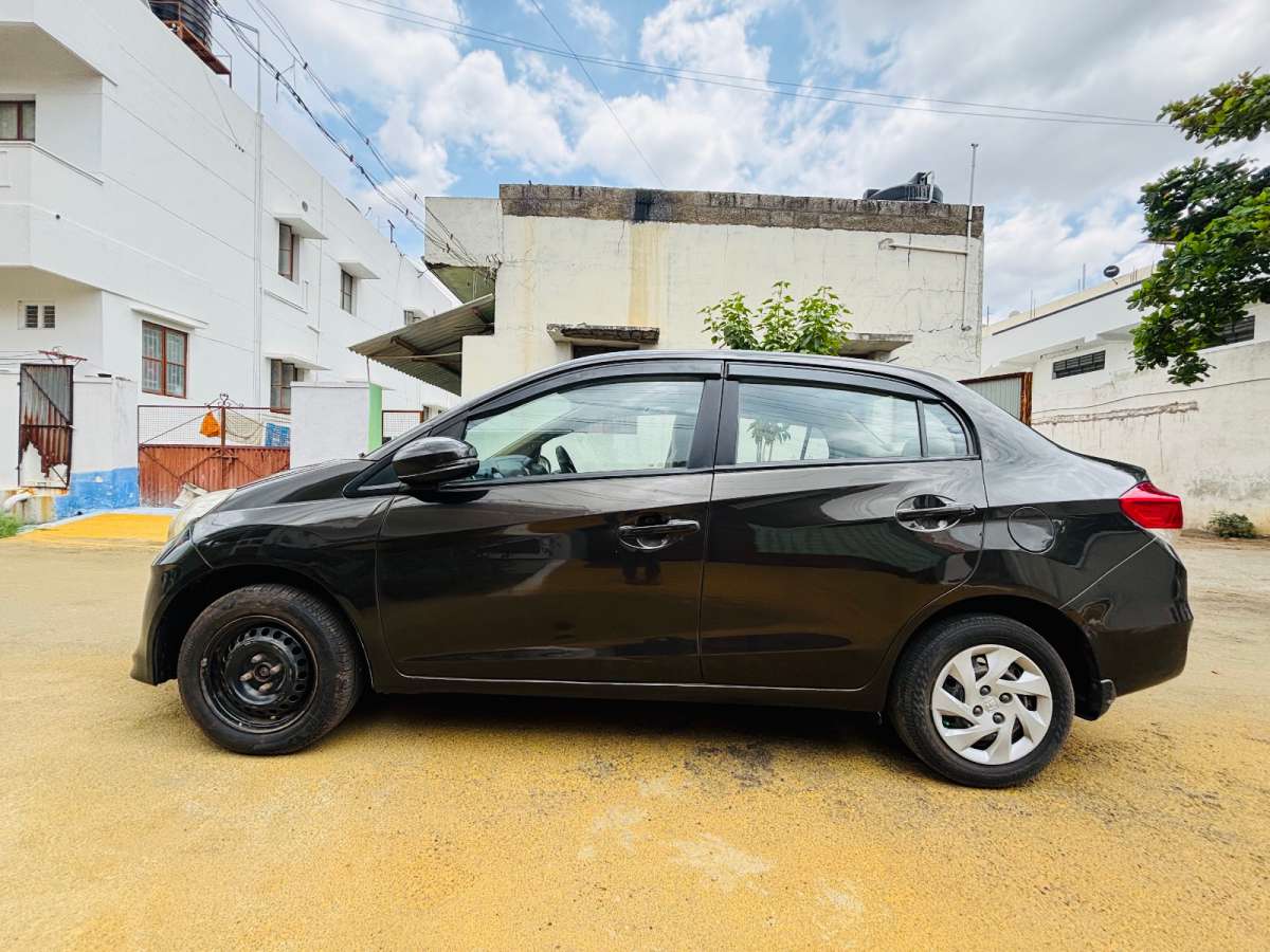 Honda Amaze - Image 7