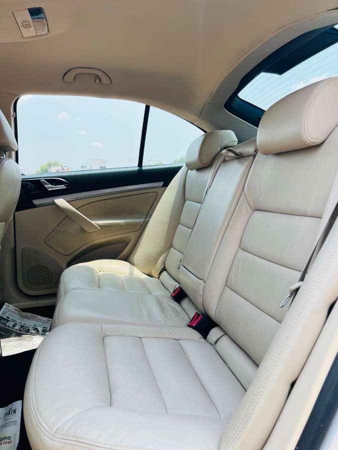 Skoda Laura - Image 3