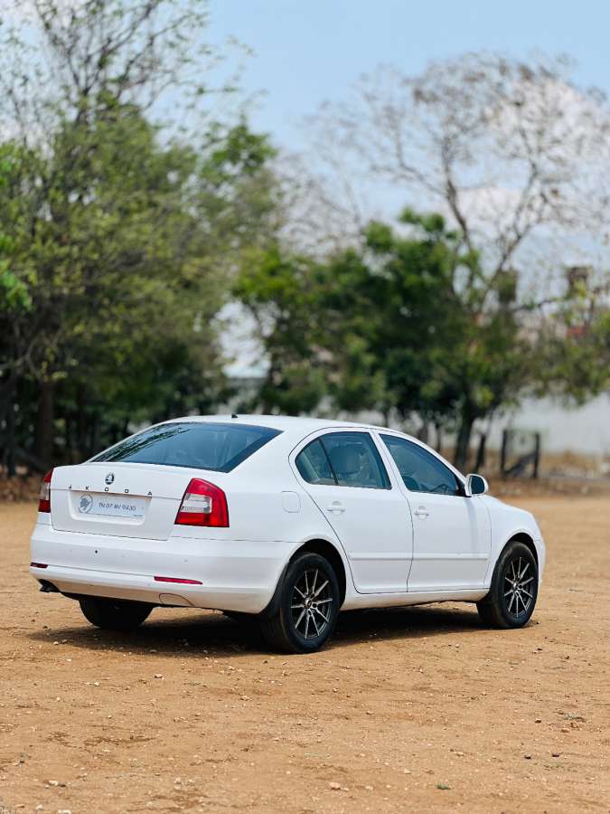 Skoda Laura - Image 5