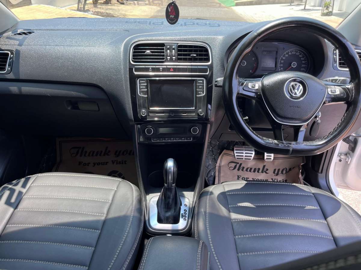 Volkswagen Polo - Image 2