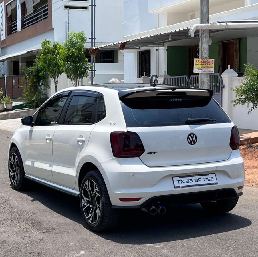 Volkswagen Polo - Image 8