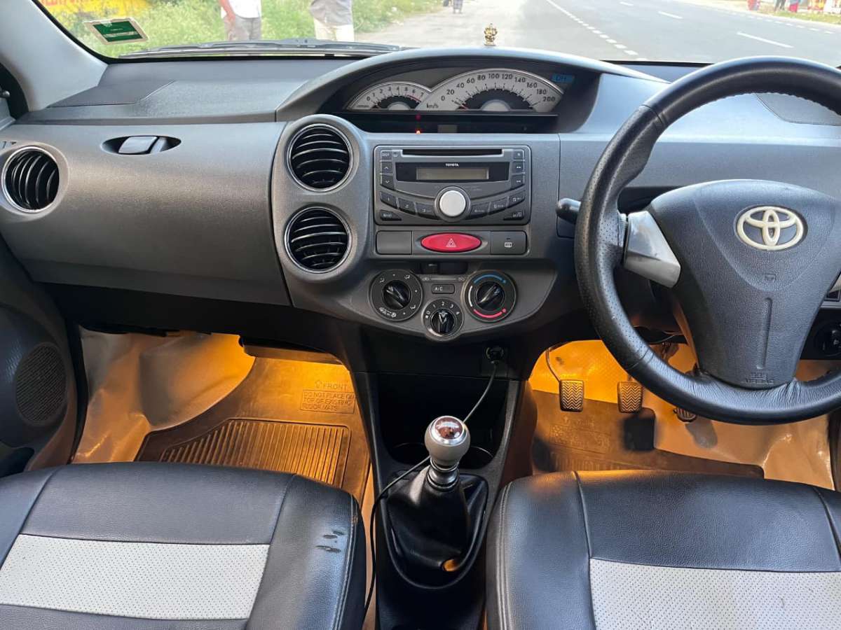 Toyota Etios - Image 2