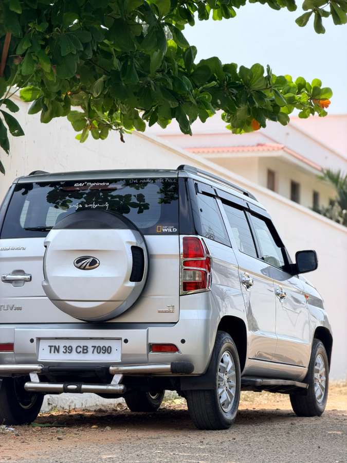 Mahindra TUV 300