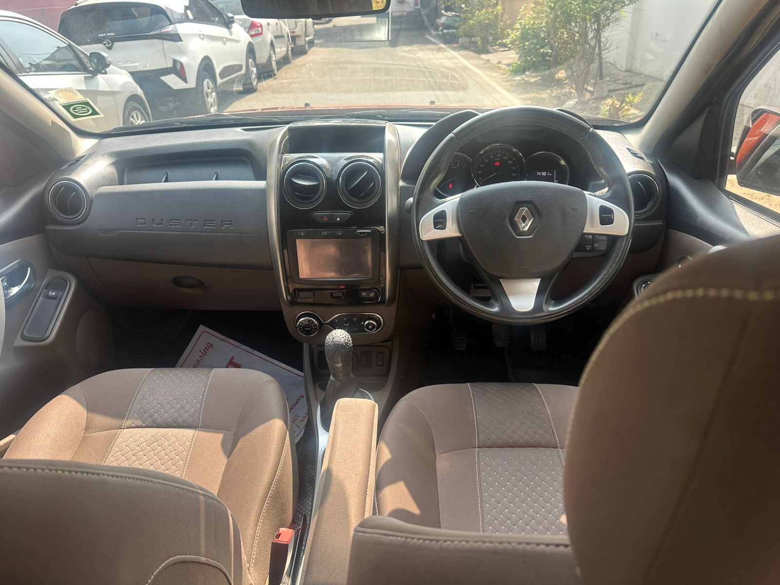 Renault Duster - Image 6