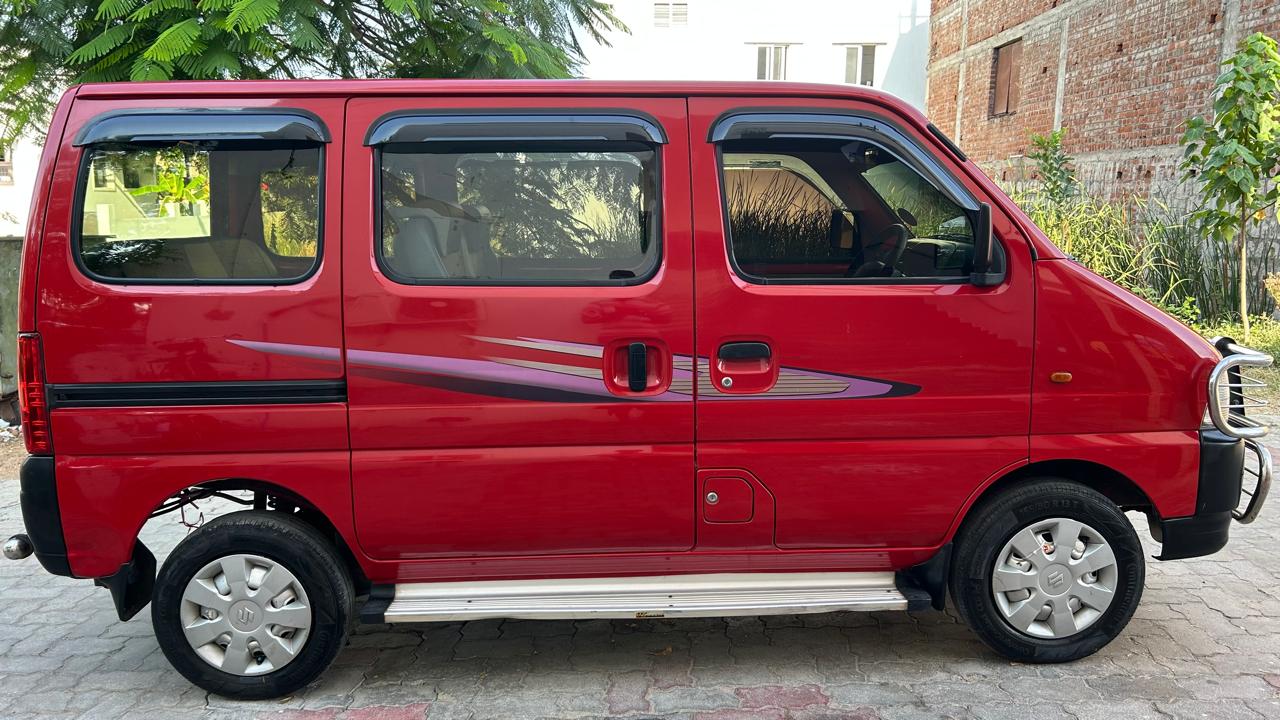 Maruti Suzuki Eeco - Image 2