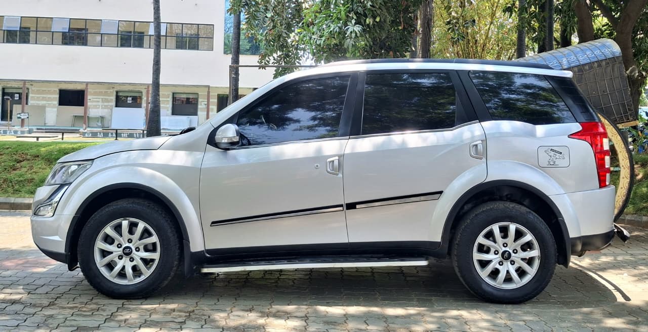 Mahindra XUV500 - Image 4