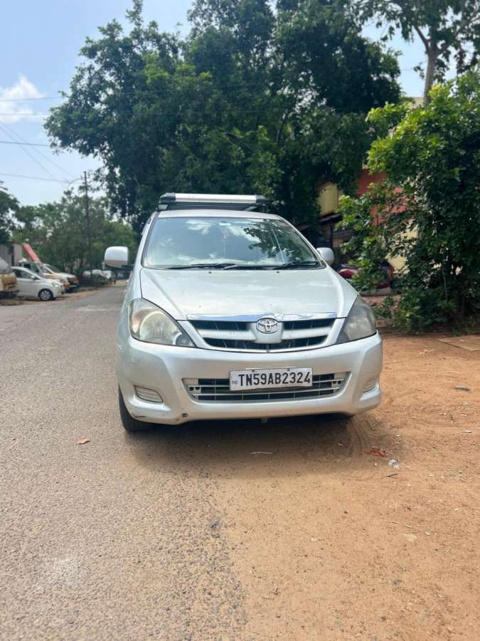 Toyota Innova 2.5 G1