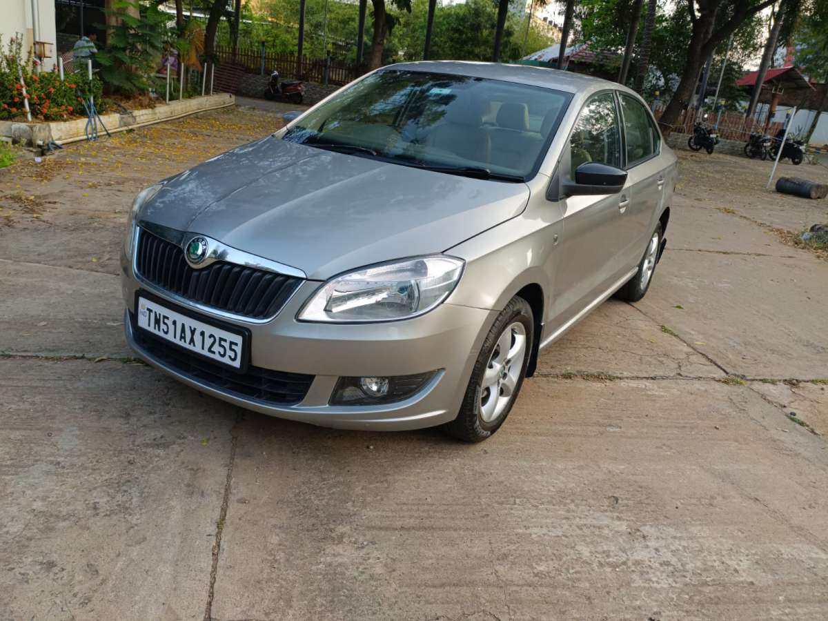 Skoda Rapid - Image 2