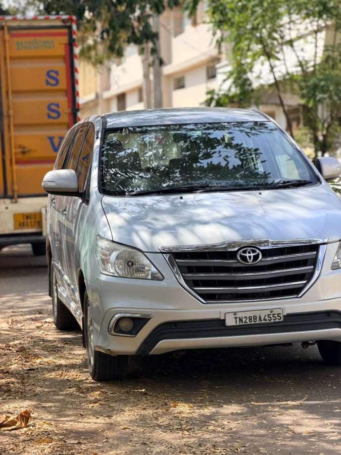 Toyota Innova 2.5 V 7 STR