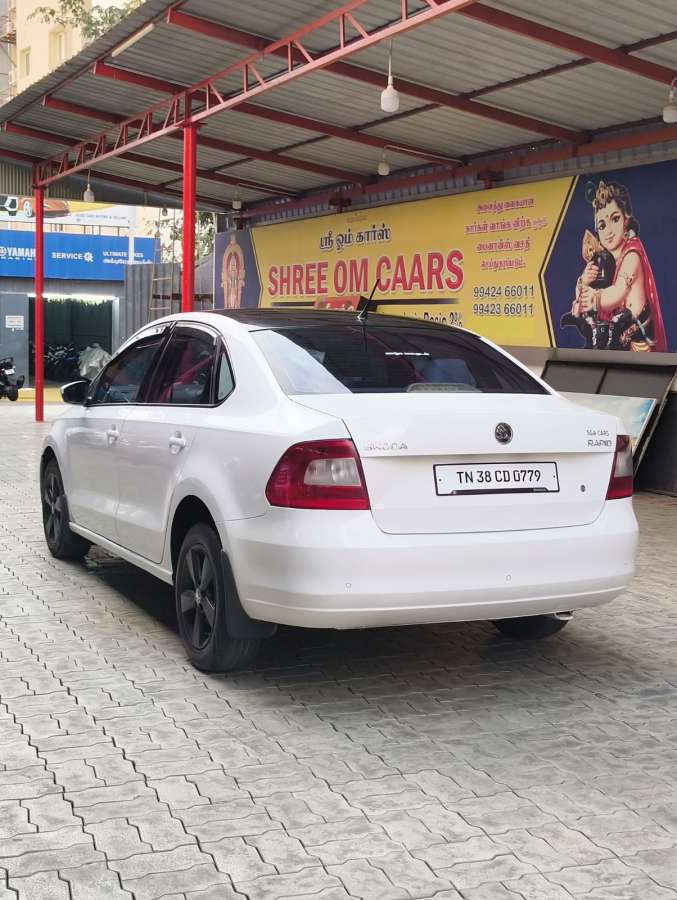 Skoda Rapid - Image 8