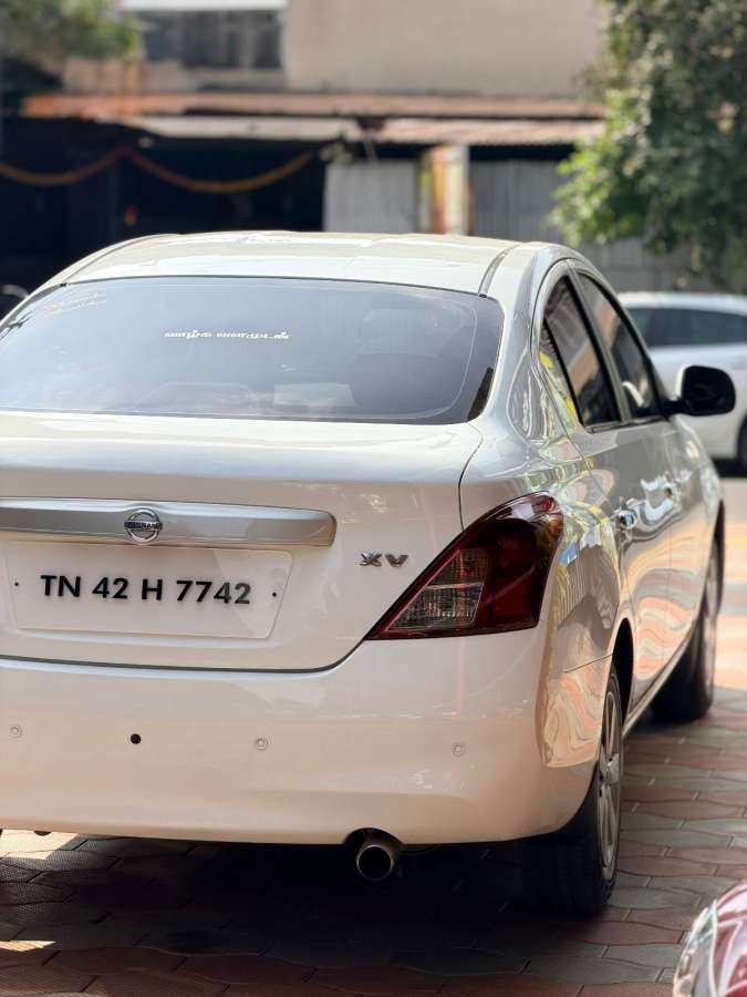 Nissan Sunny - Image 7