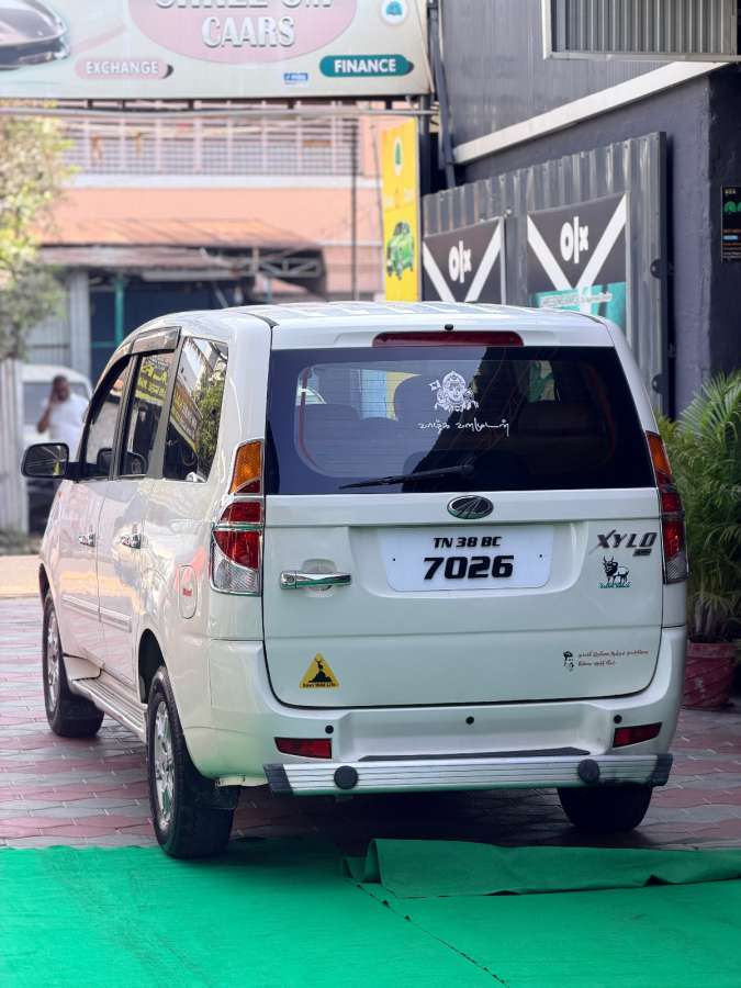 Mahindra Xylo