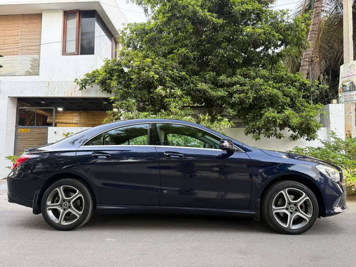 Mercedes Benz C-Class - Image 2