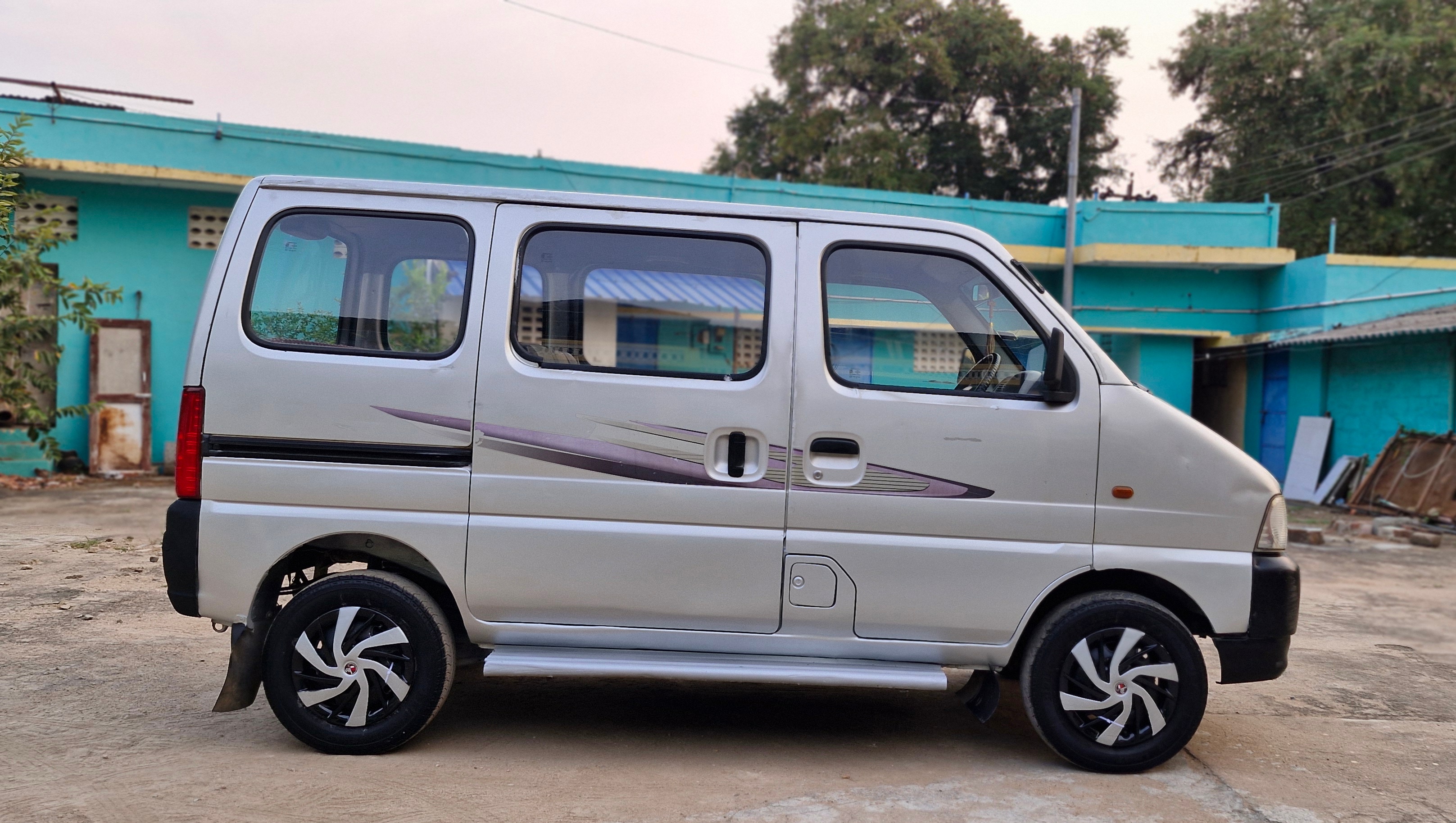 Maruti Suzuki Eeco - Image 5