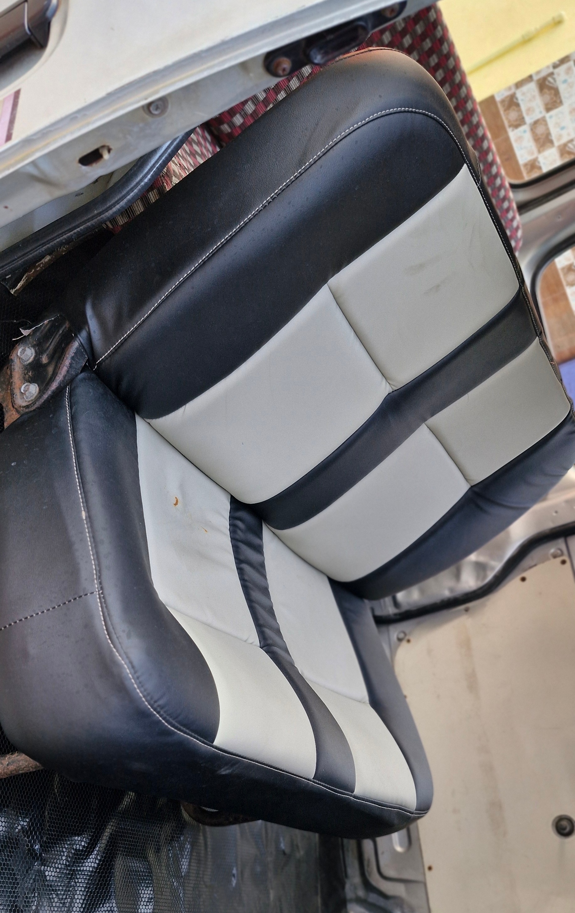 Maruti Suzuki Eeco - Image 10