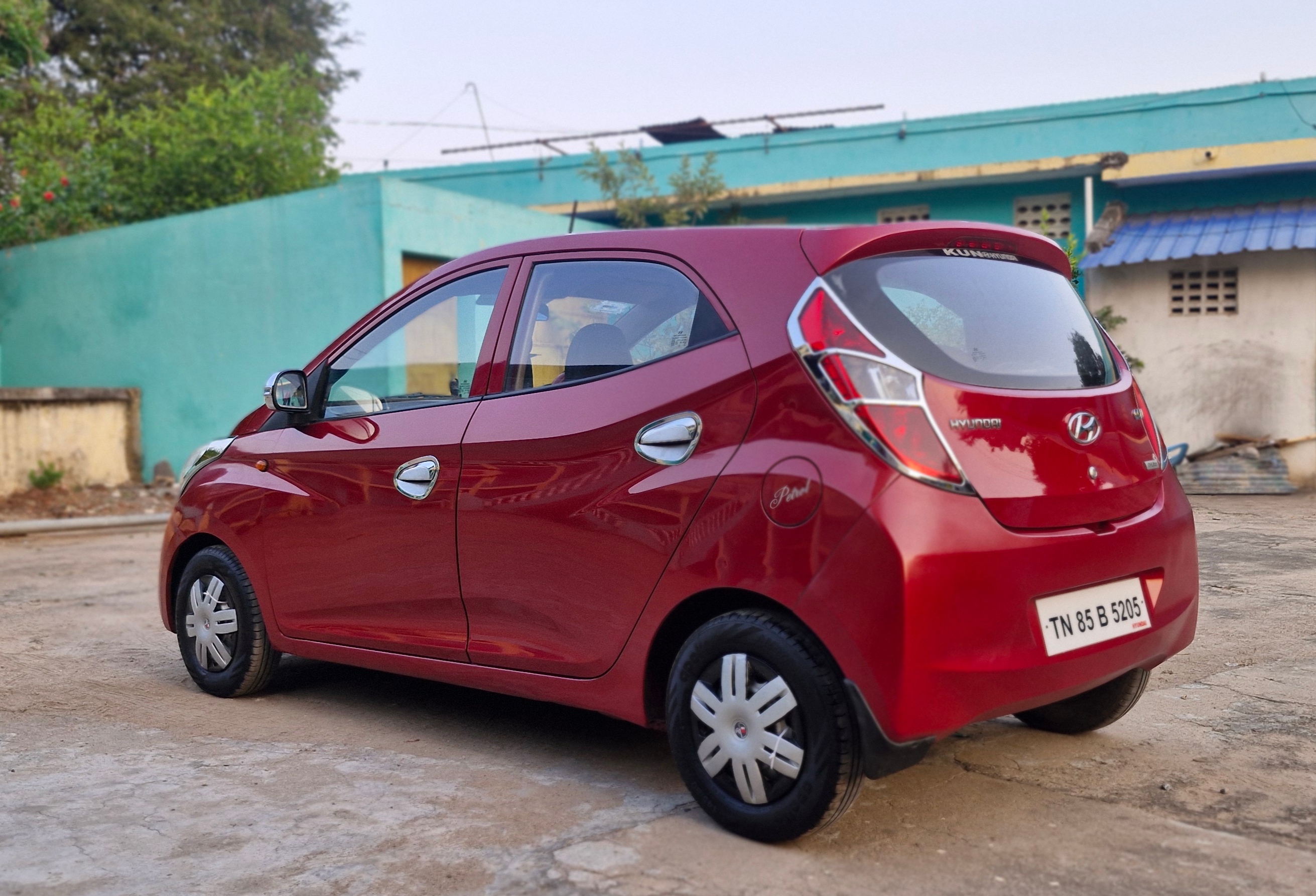 Hyundai Eon - Image 10