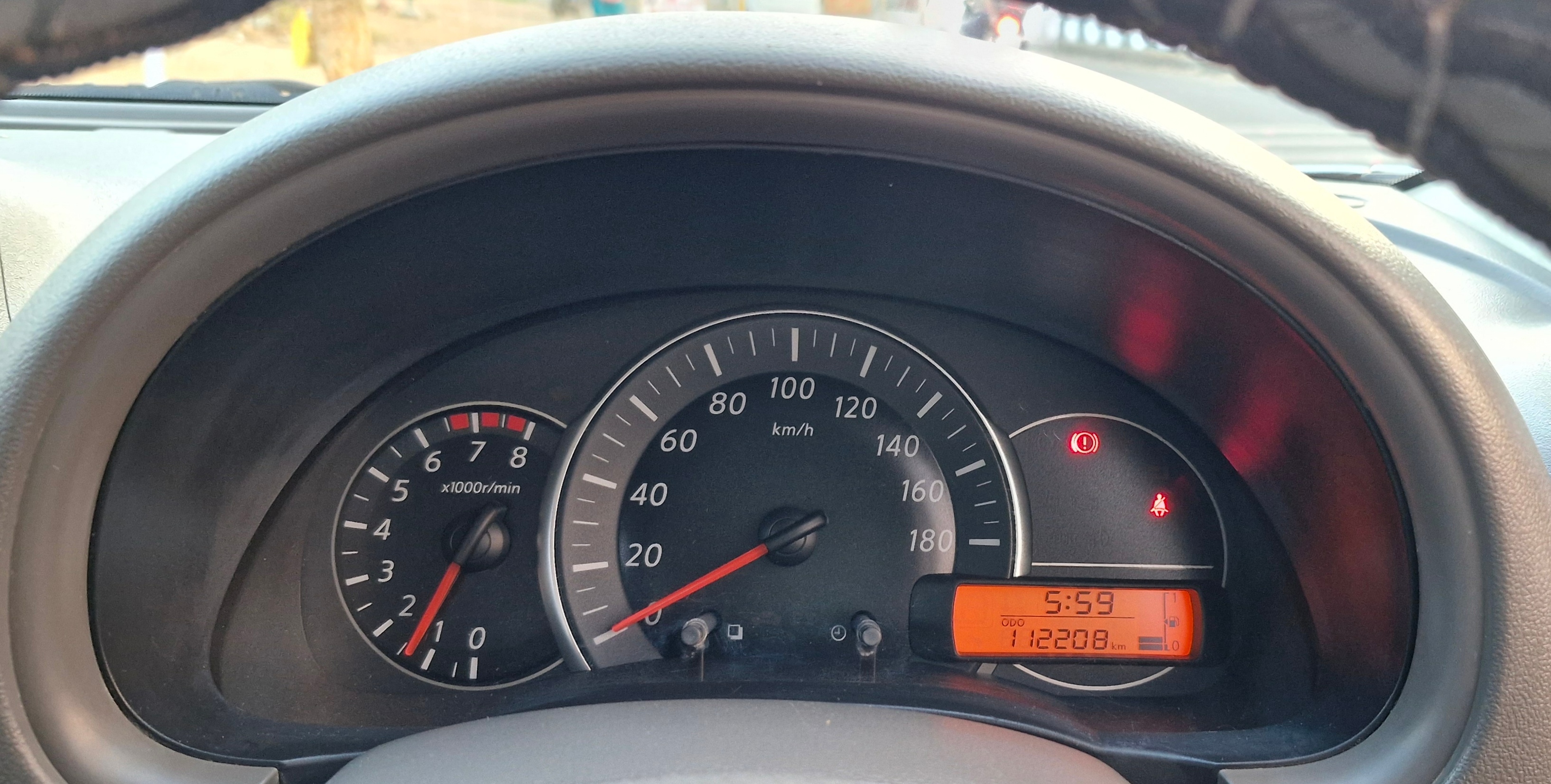 Nissan Micra Active - Image 6