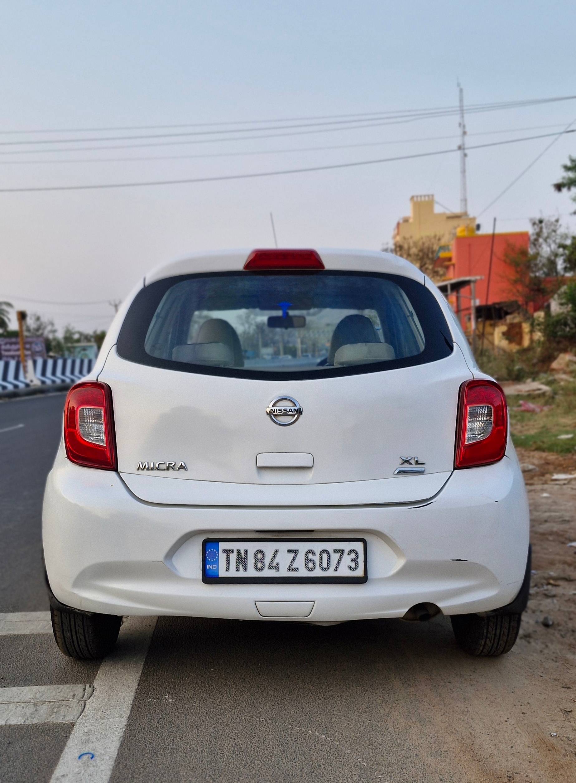 Nissan Micra Active - Image 5