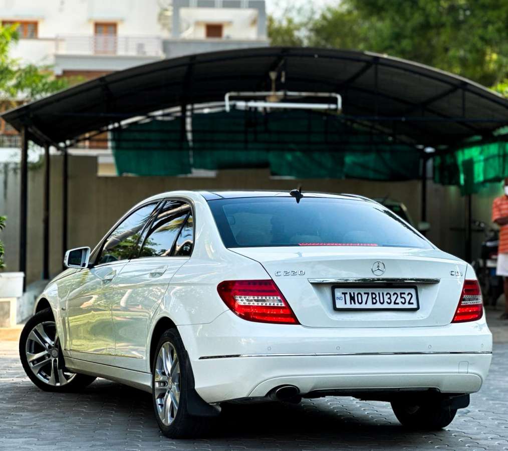 Mercedes Benz C-Class - Image 9