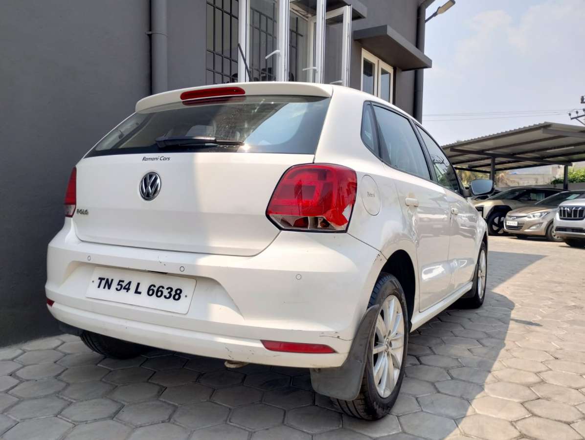 Volkswagen Polo - Image 11