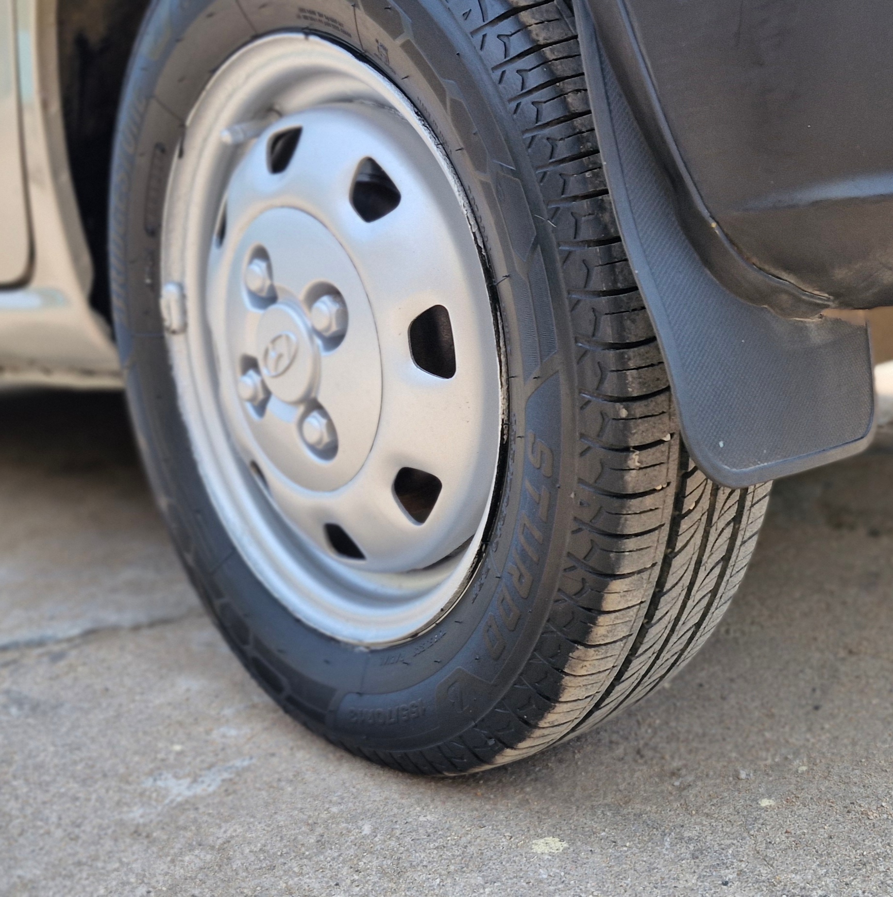 Hyundai Santro - Image 11