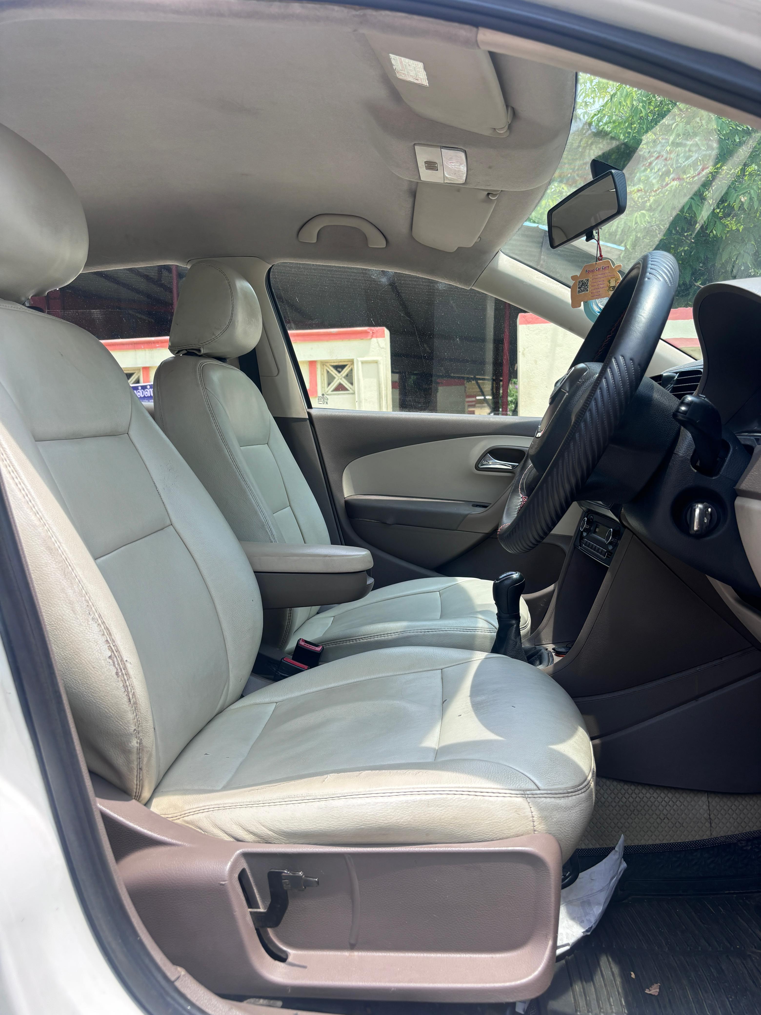 Skoda Rapid - Image 6