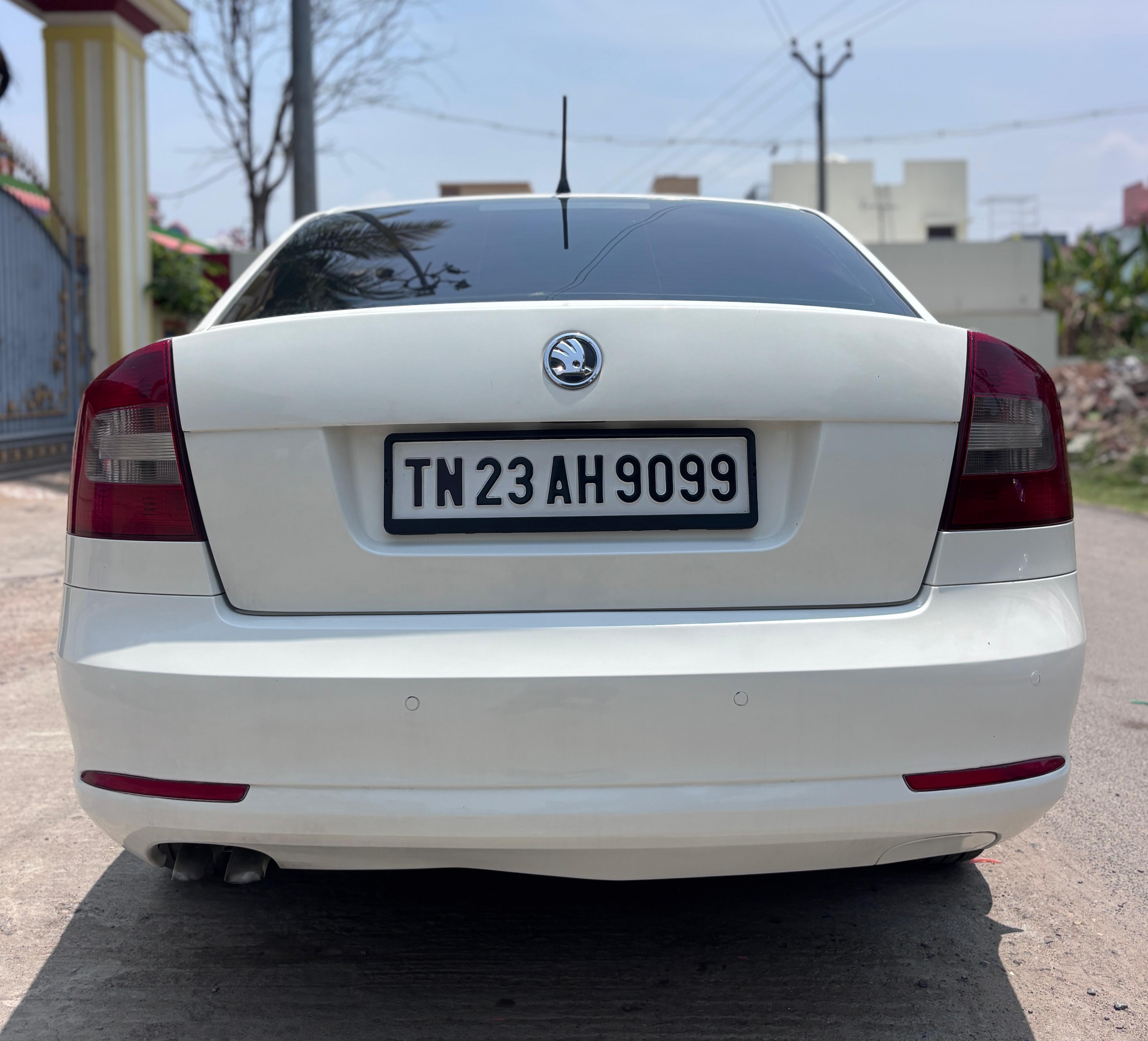 Skoda Laura - Image 10