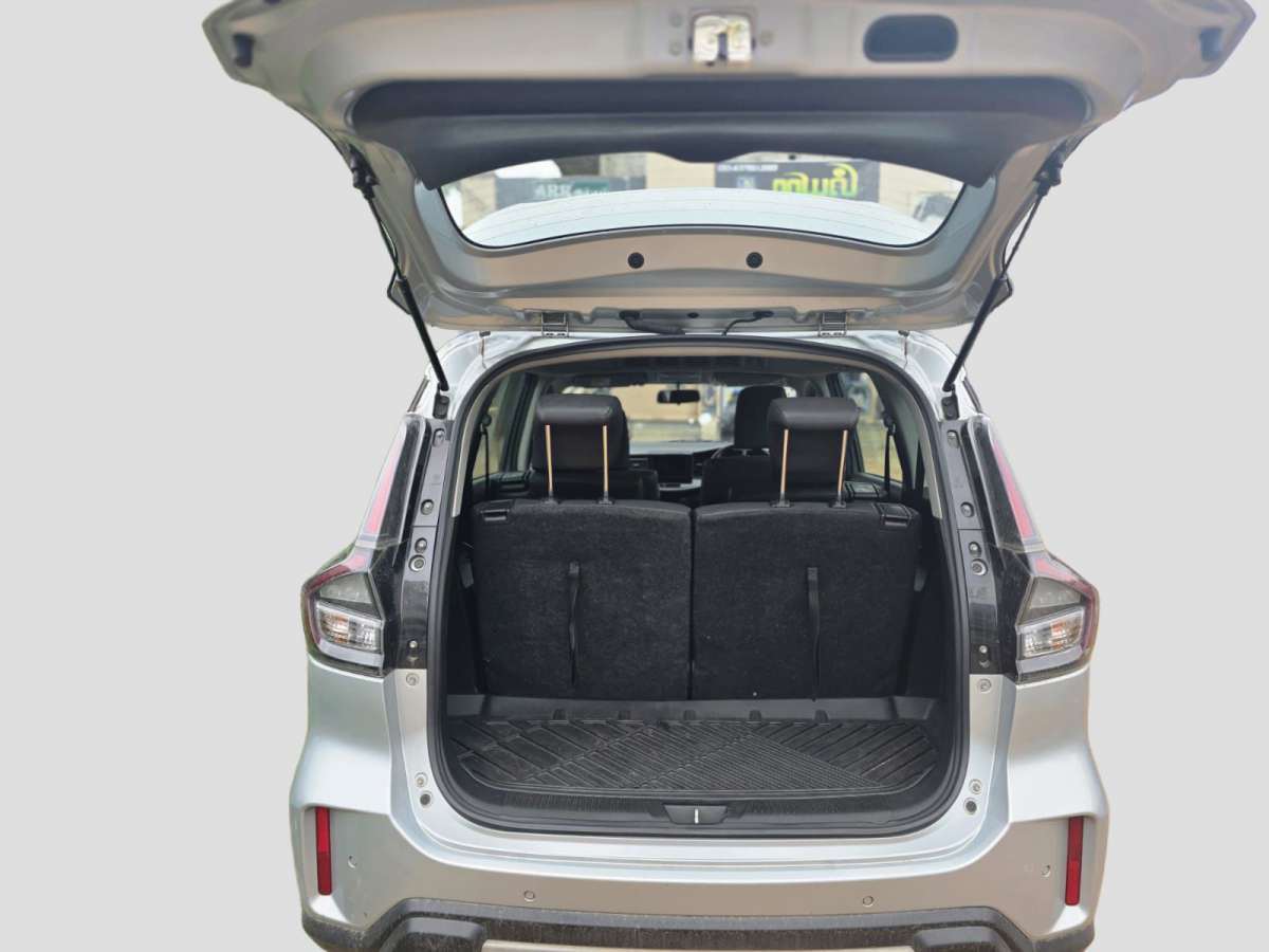 Maruti Suzuki XL6 - Image 7