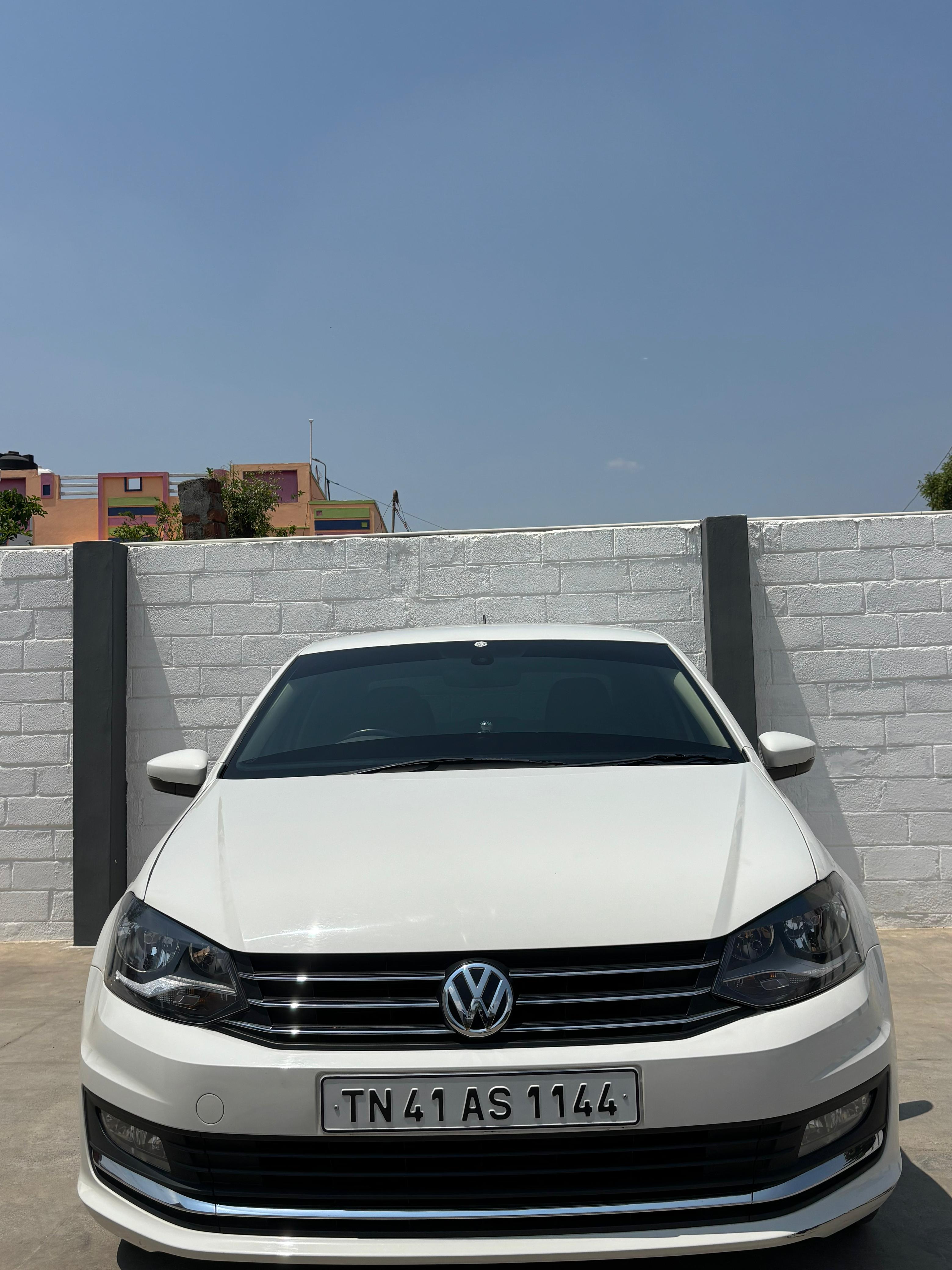 Volkswagen Vento Highline AT