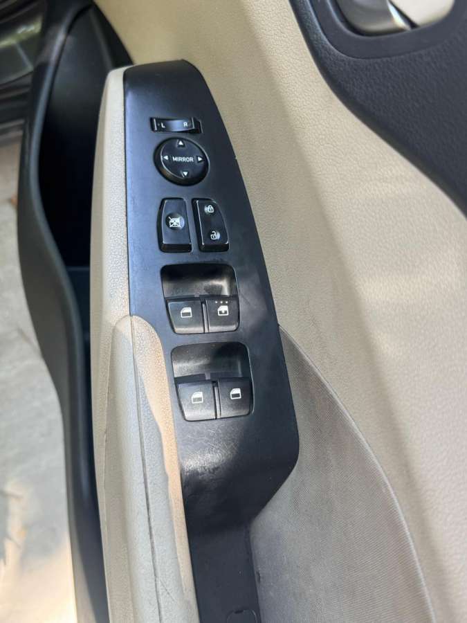 Hyundai Verna - Image 5