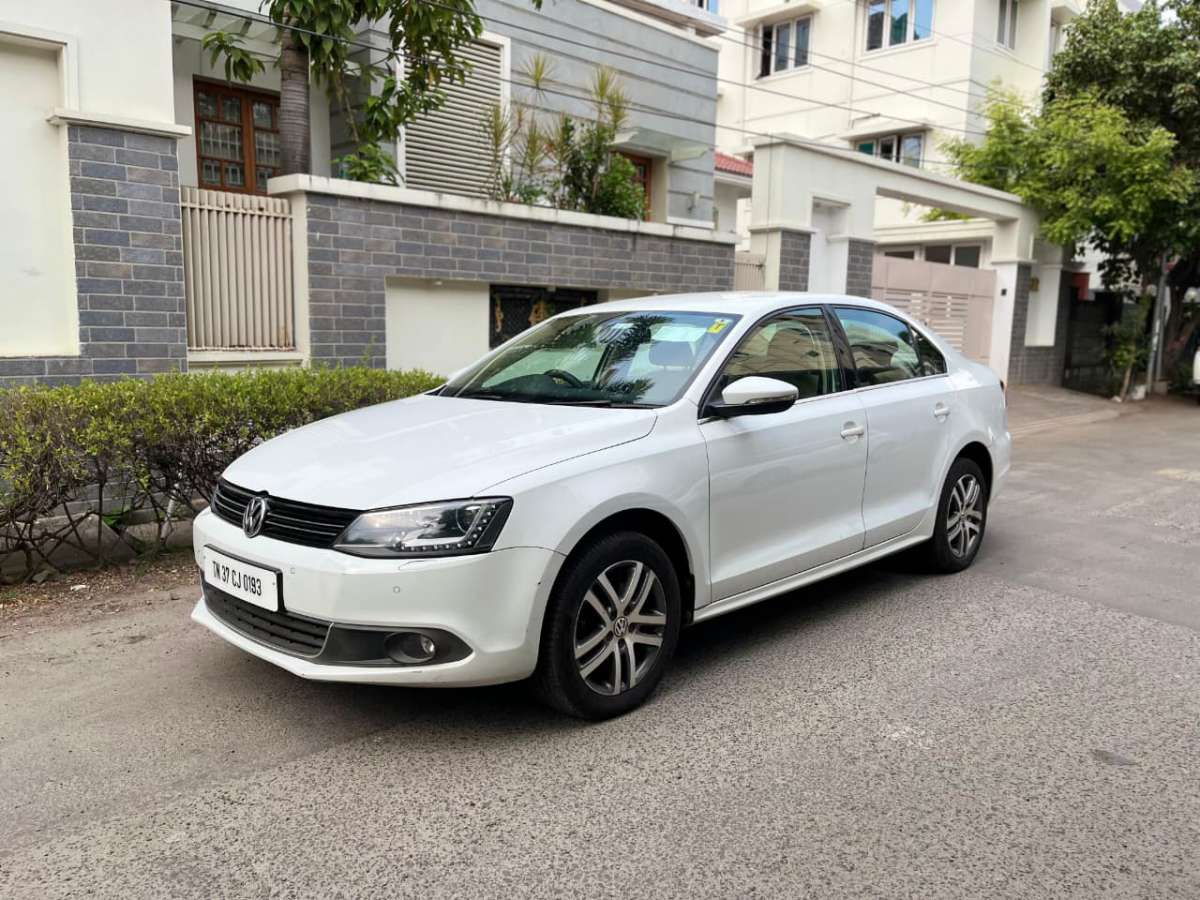 Volkswagen Jetta - Image 3
