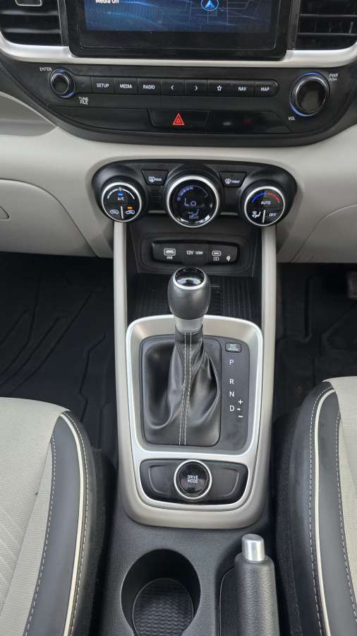 Hyundai Venue - Image 7