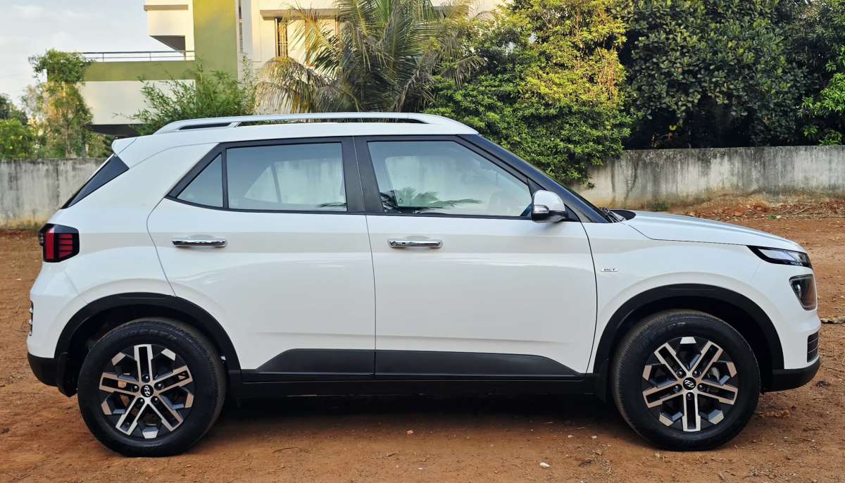 Hyundai Venue - Image 4