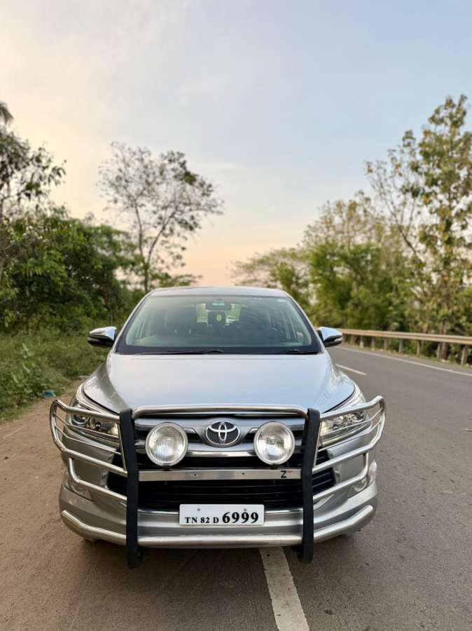 Toyota Innova Crysta
