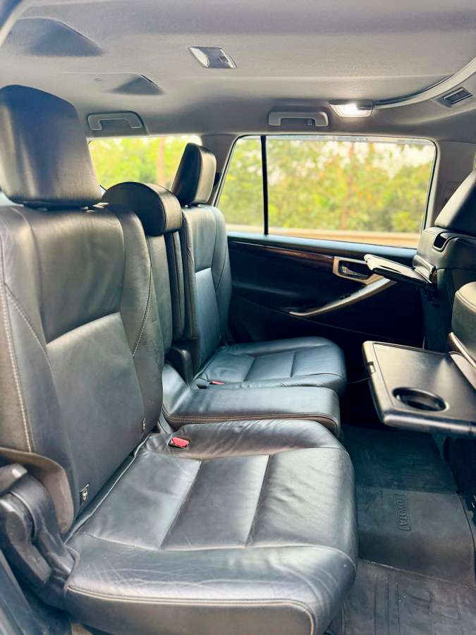 Toyota Innova Crysta - Image 2