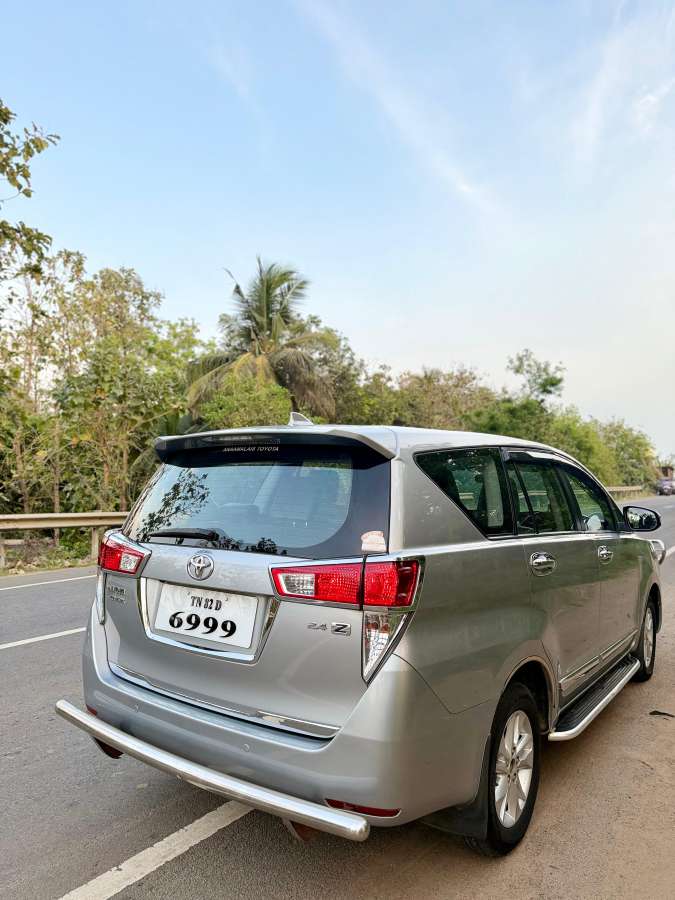 Toyota Innova Crysta - Image 5