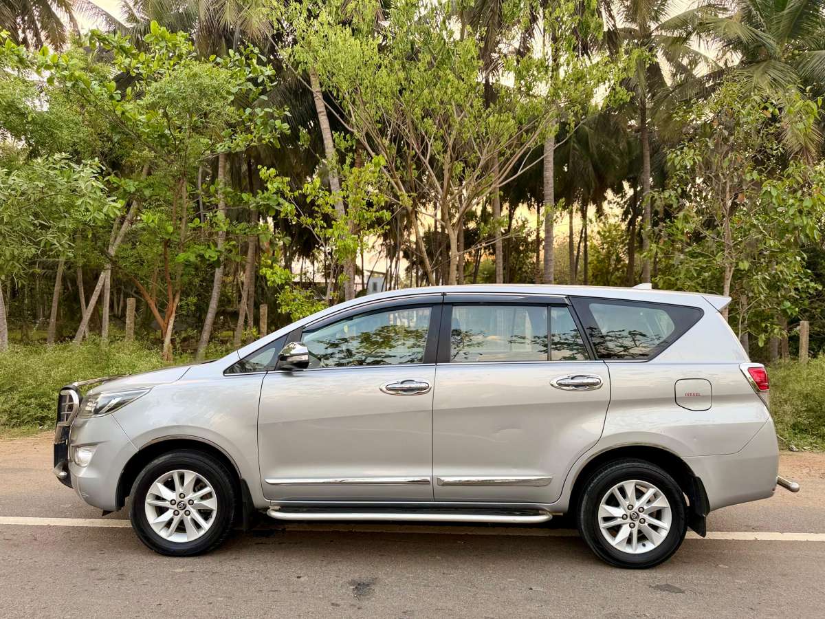 Toyota Innova Crysta - Image 8
