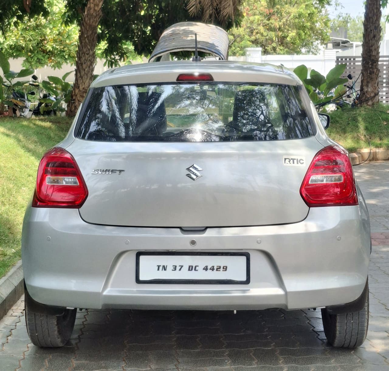 Maruti Suzuki Swift - Image 2