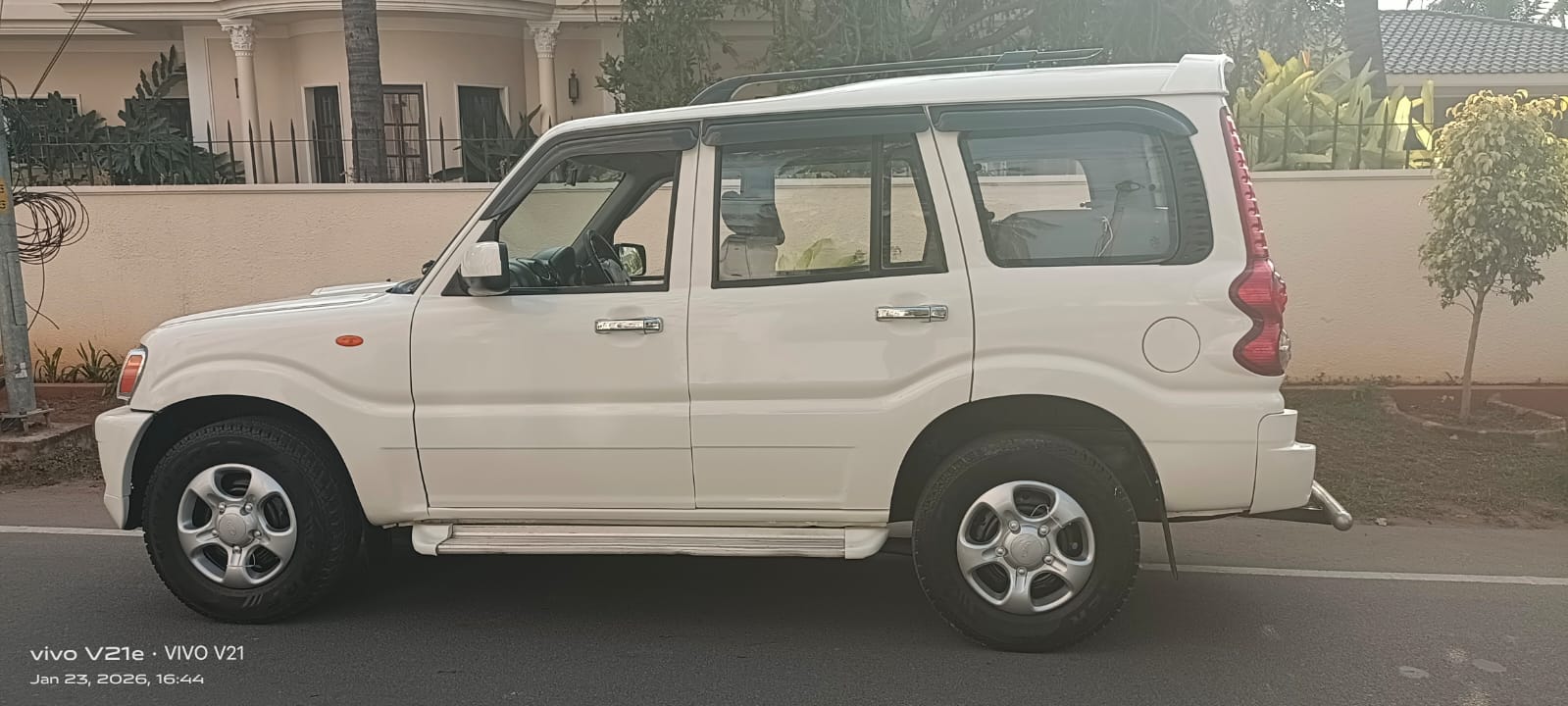 Mahindra Scorpio - Image 6
