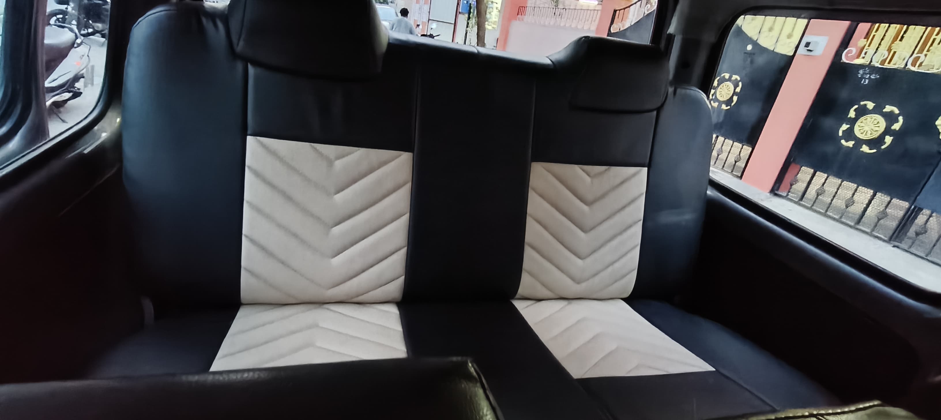 Maruti Suzuki Eeco - Image 8