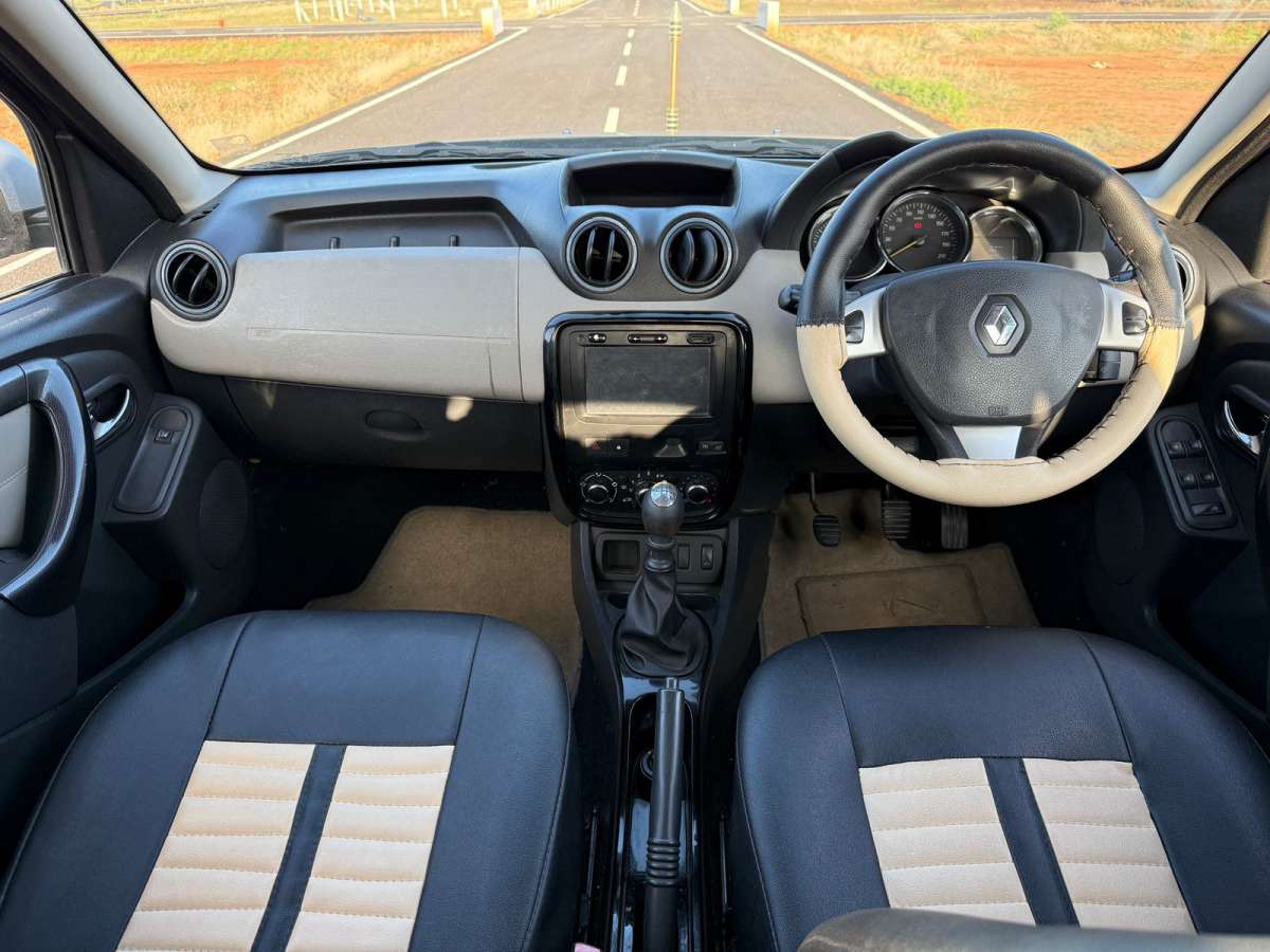 Renault Duster - Image 2