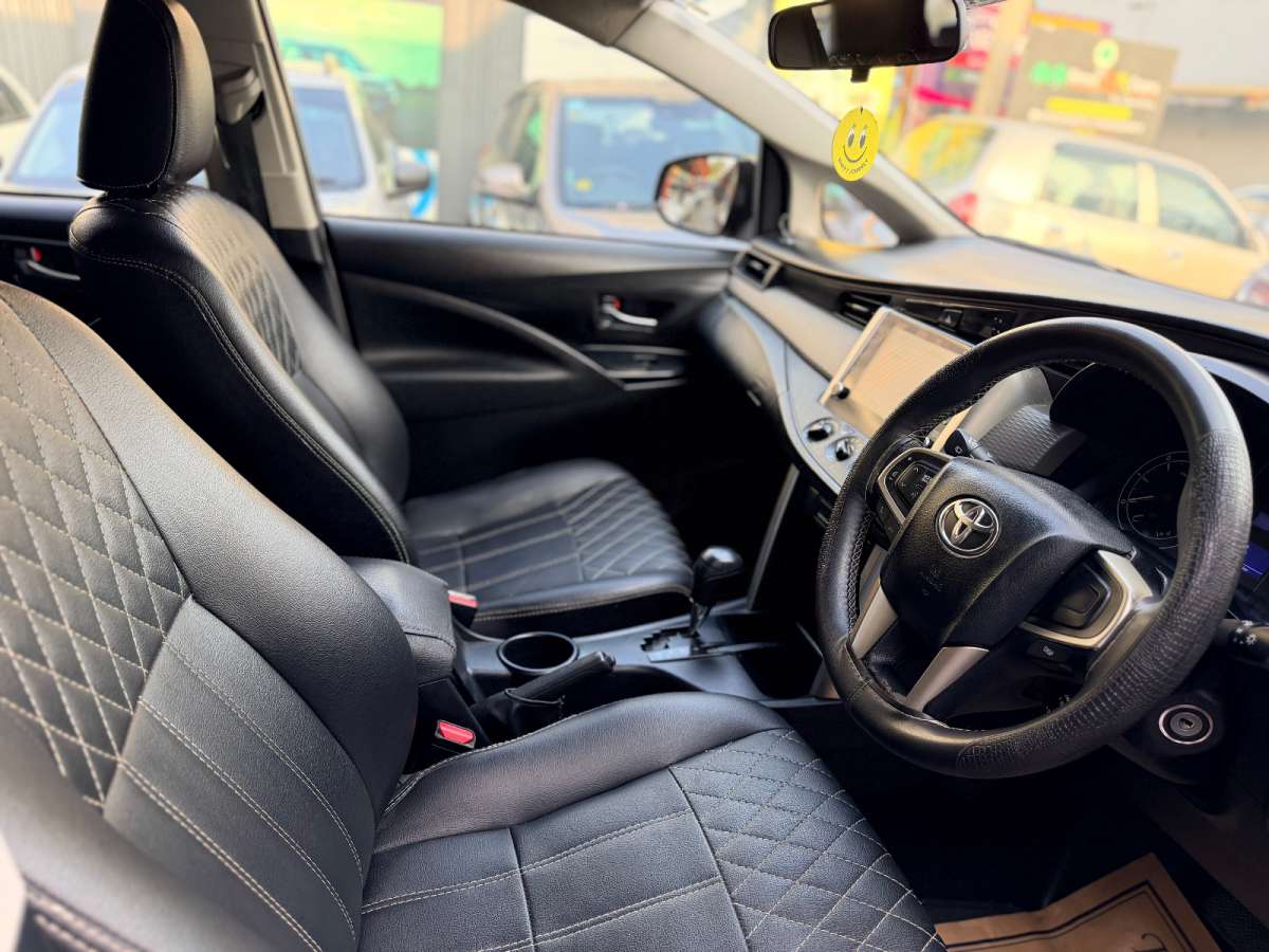 Toyota Innova Crysta