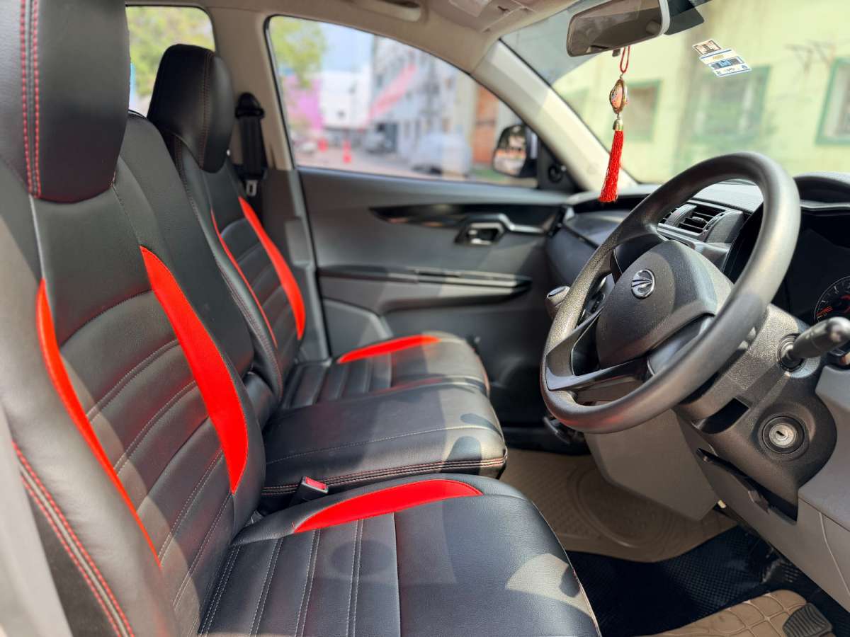 Mahindra KUV 100 - Image 1