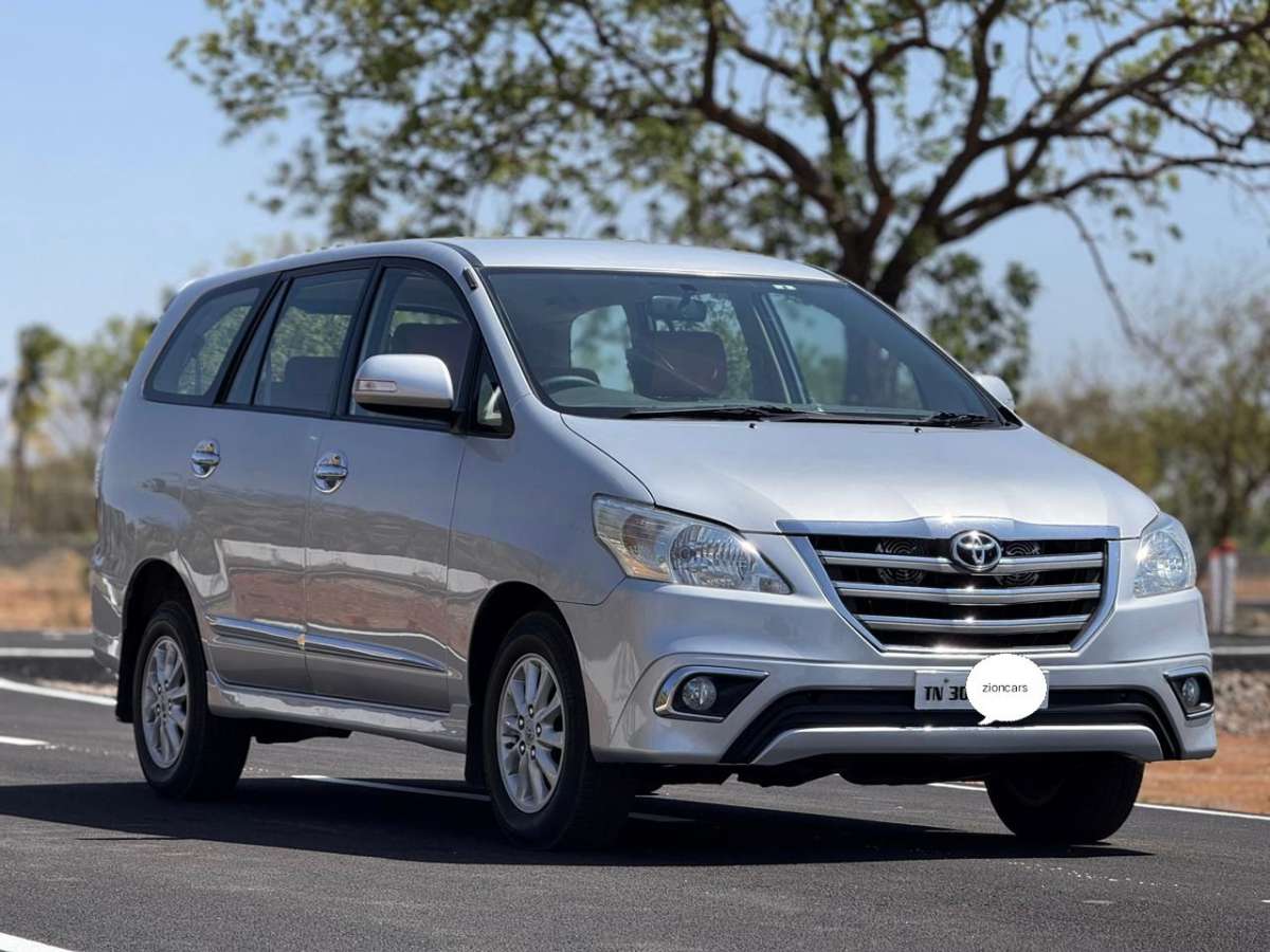Toyota Innova - Image 6