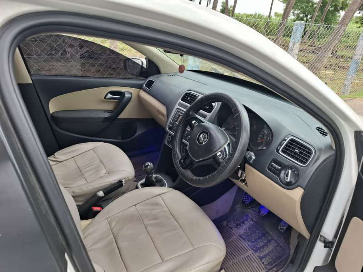 Volkswagen Polo - Image 6