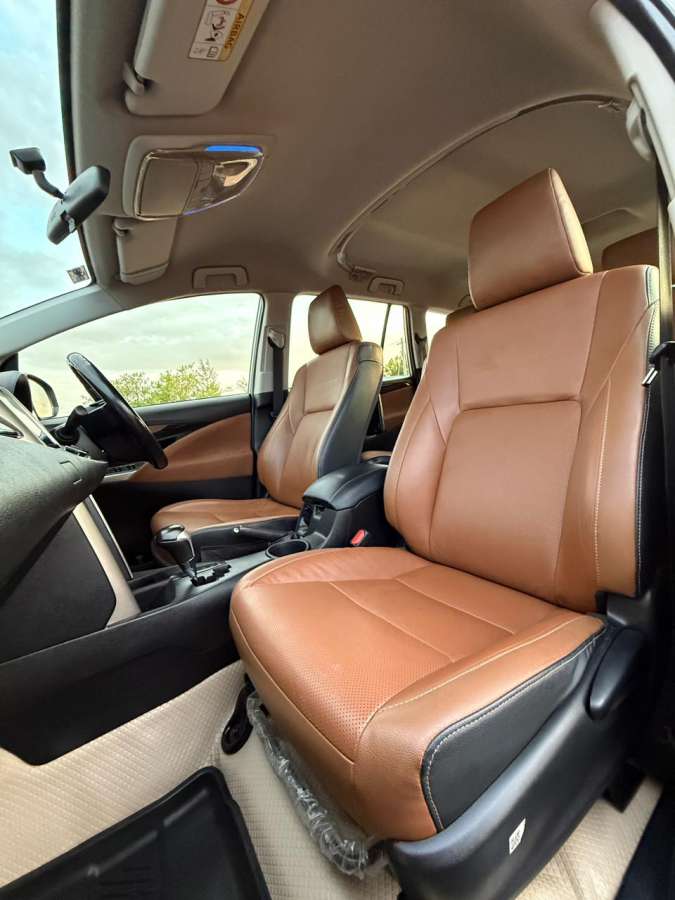 Toyota Innova Crysta - Image 3
