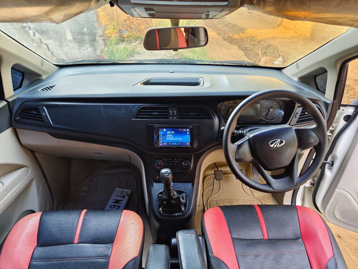Mahindra Marazzo - Image 2
