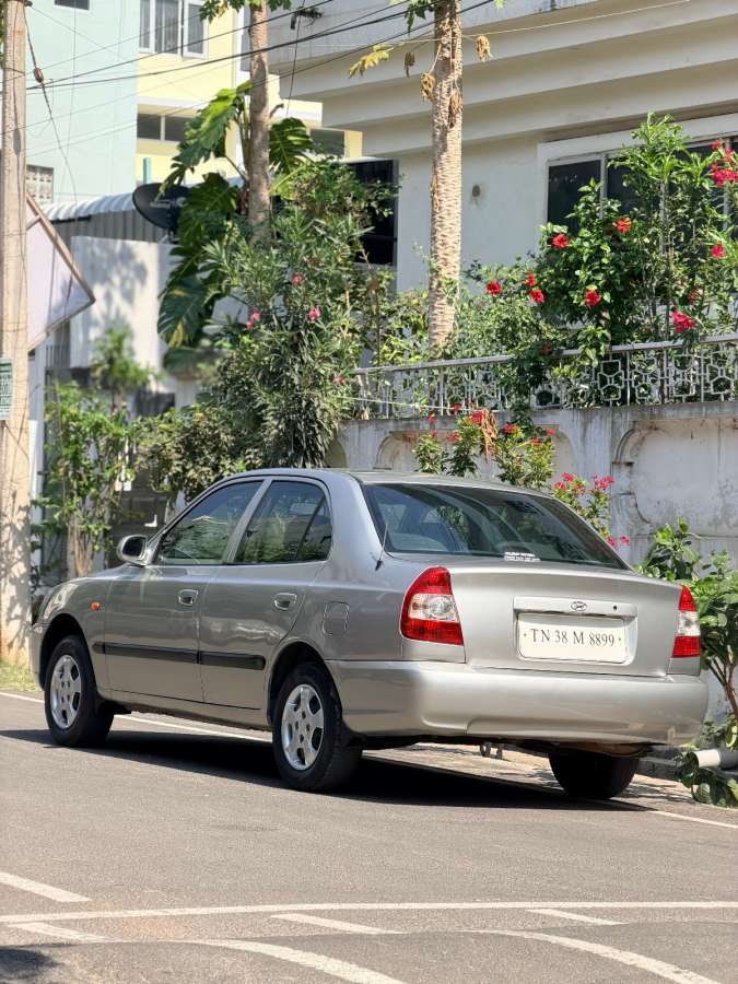 Hyundai Accent - Image 3